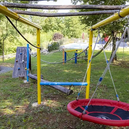 Red House Kraj Drage - With Swimming Pool And Playground * Nedescina