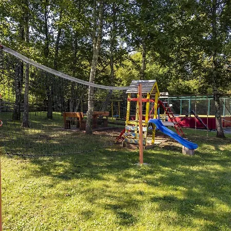 Red House Kraj Drage - With Swimming Pool And Playground * Nedescina
