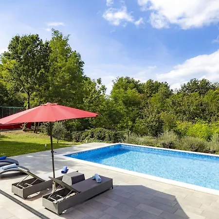 Red House Kraj Drage - With Swimming Pool And Playground Villa *