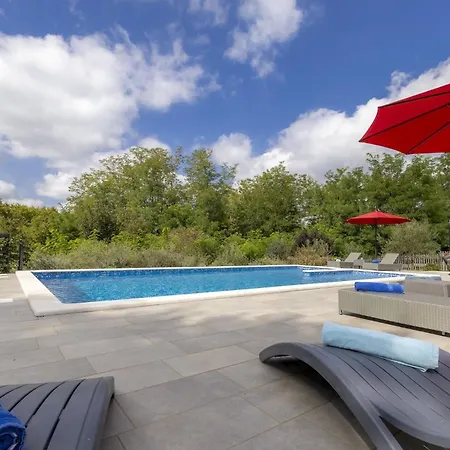 Red House Kraj Drage - With Swimming Pool And Playground Villa Nedescina